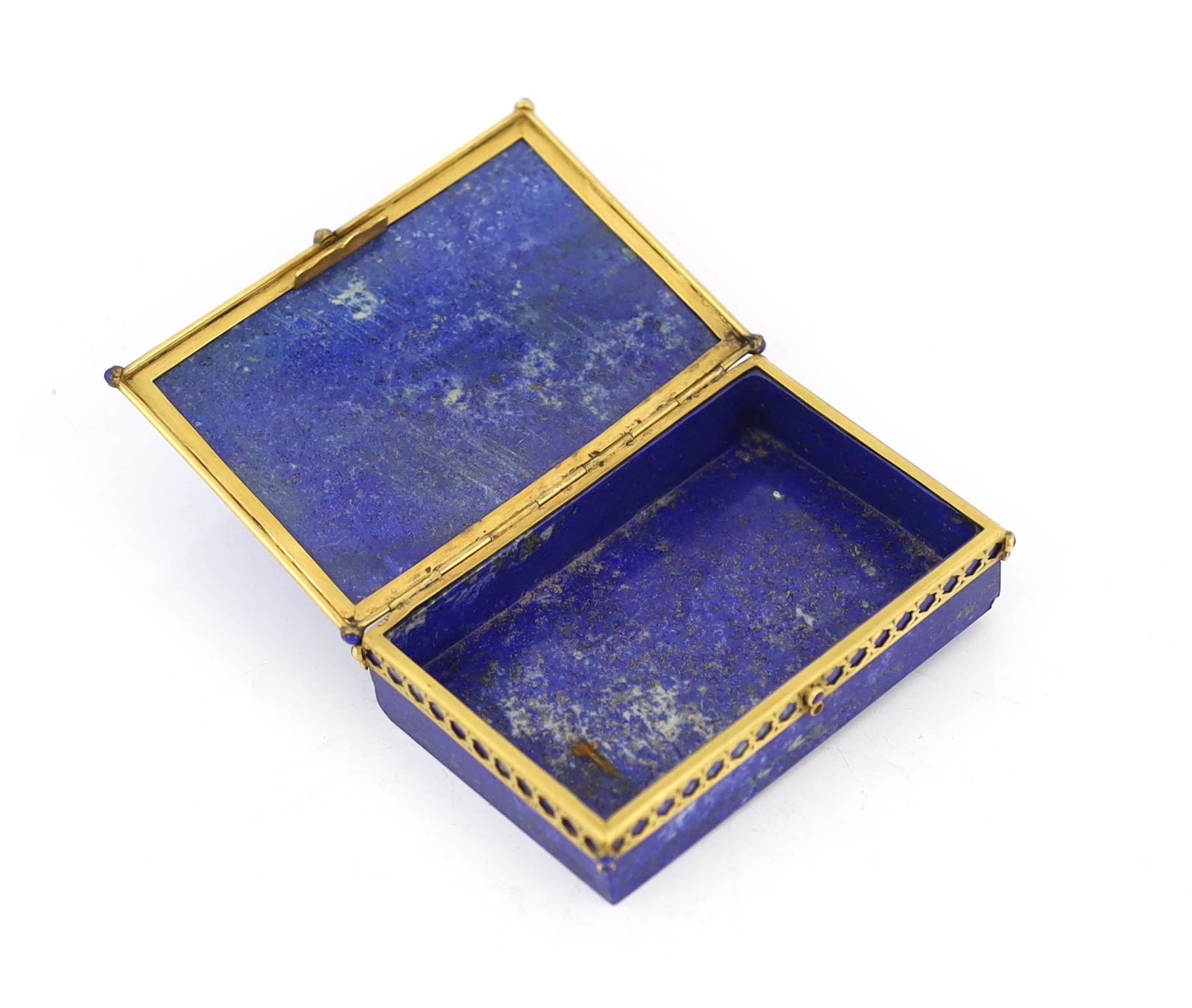 A Continental gilt metal mounted lapis lazuli snuff box, c.1900, 9cm wide, 6cm deep, 2.5cm high